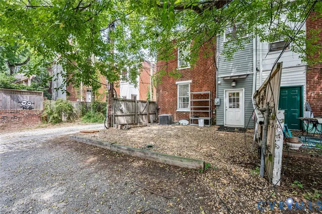 $3,500 | 108 North Harrison Street, Richmond, VA 23220