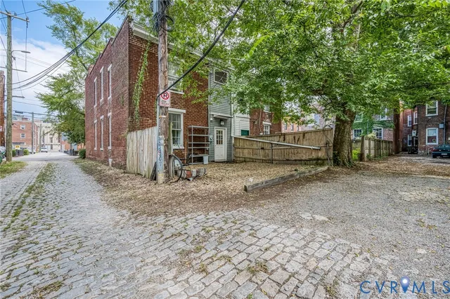 $3,500 | 108 North Harrison Street, Richmond, VA 23220