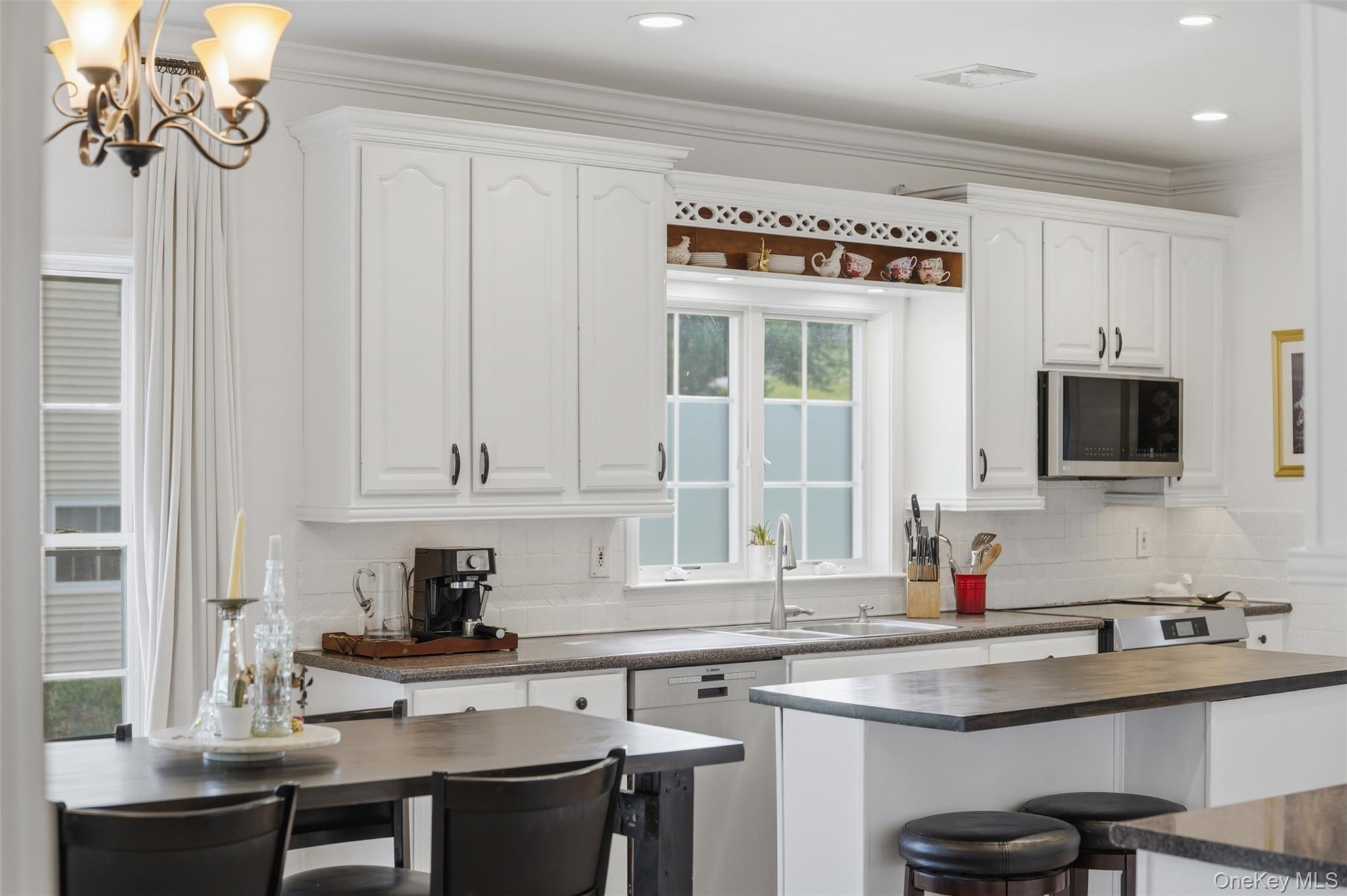 19 Regent Road Warwick, NY 10990 - Photo 13 of 43