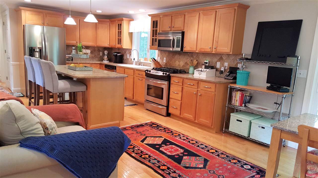 32 Woodland Road Dover, NH 03820 - Photo 7 of 40 Gallery Image 7