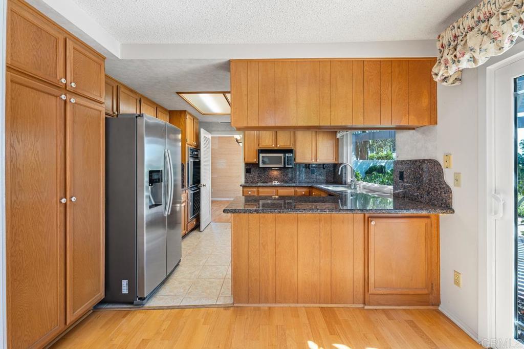 3711 Overpark Road San Diego, CA 92130 - Photo 12 of 37