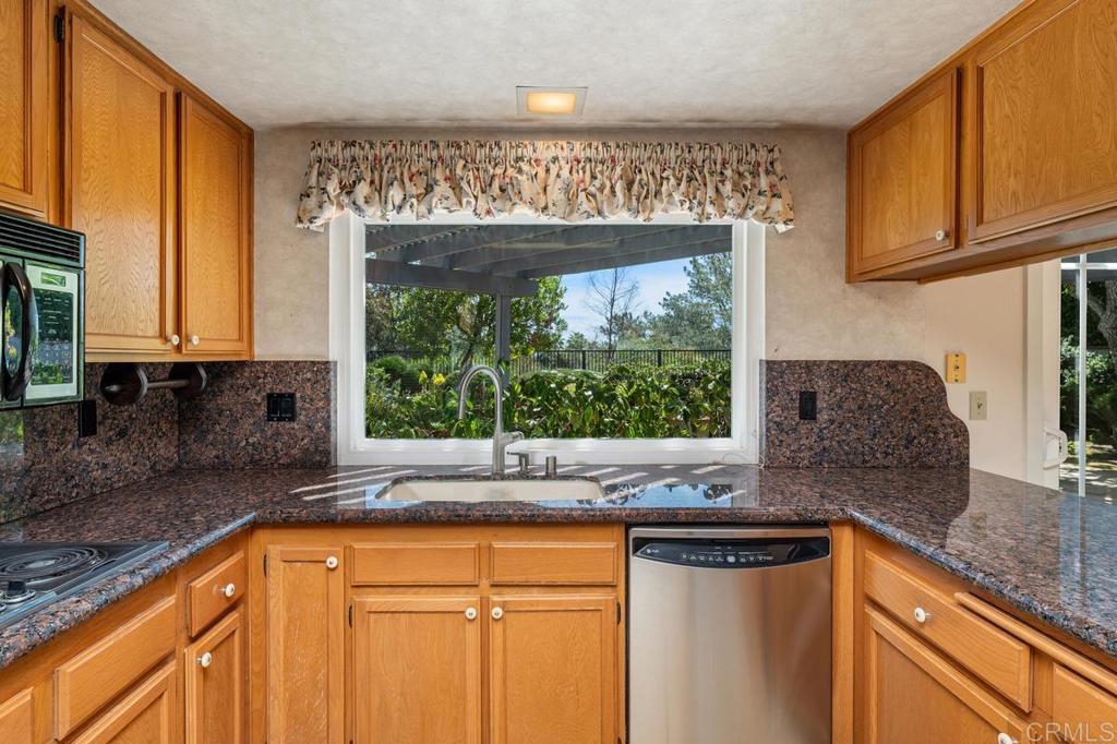 3711 Overpark Road San Diego, CA 92130 - Photo 14 of 37