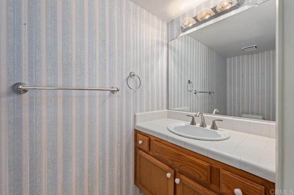 3711 Overpark Road San Diego, CA 92130 - Photo 17 of 37