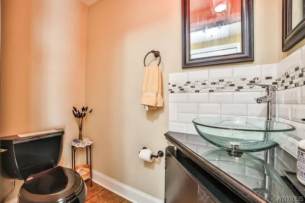 $2,400 | 32 Bernhardt Drive, Unit 10, Amherst, NY 14226