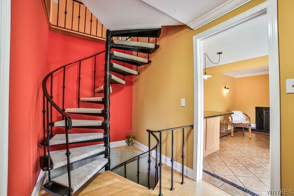 $2,400 | 32 Bernhardt Drive, Unit 10, Amherst, NY 14226