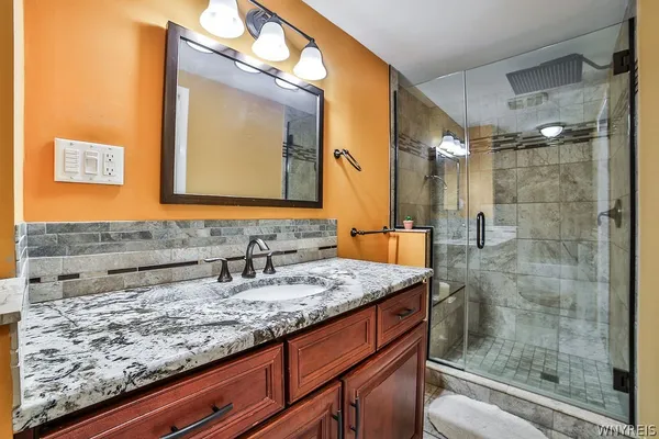 $2,400 | 32 Bernhardt Drive, Unit 10, Amherst, NY 14226