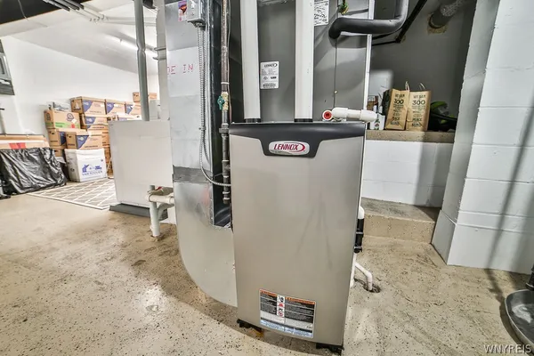 $2,400 | 32 Bernhardt Drive, Unit 10, Amherst, NY 14226