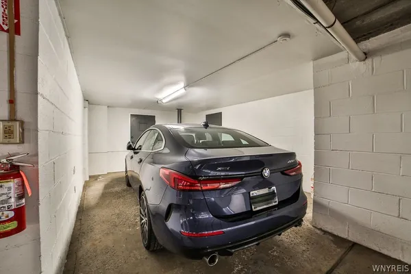 $2,400 | 32 Bernhardt Drive, Unit 10, Amherst, NY 14226