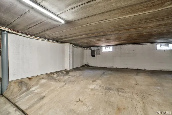 $2,400 | 32 Bernhardt Drive, Unit 10, Amherst, NY 14226