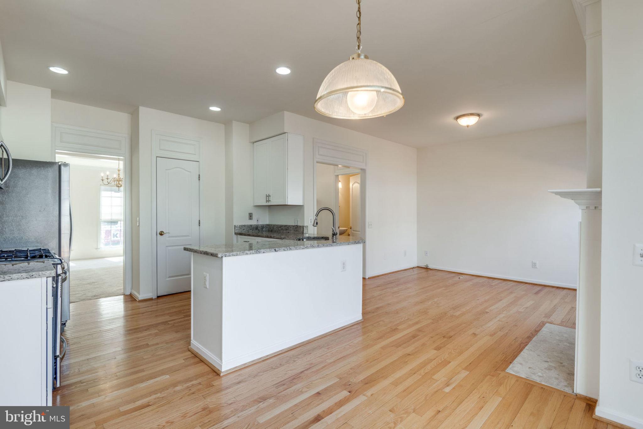 20864 Trinity Square Sterling, VA 20165 - Photo 13 of 42