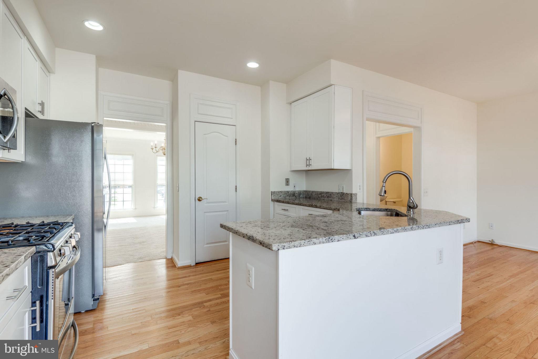 20864 Trinity Square Sterling, VA 20165 - Photo 15 of 42