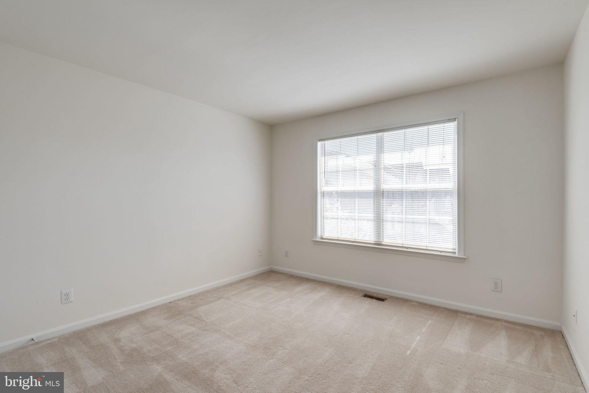 20864 Trinity Square Sterling, VA 20165 - Photo 23 of 42