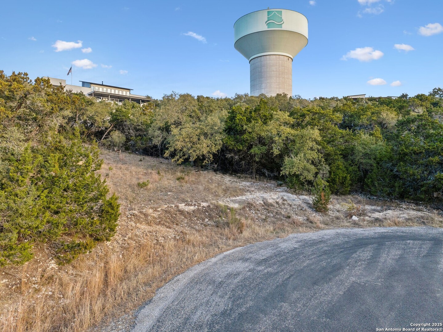 25625 Mt Rhapsody San Antonio, TX 78260 - Photo 3 of 20 a view of a big yard of the house