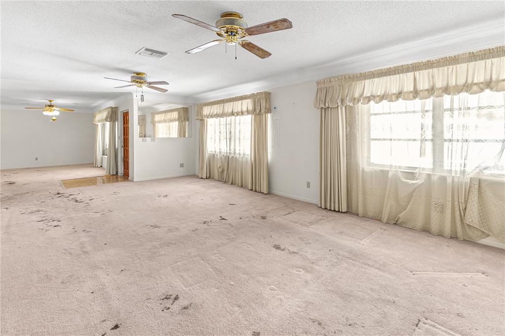 5331 98th Way North St. Petersburg, FL 33708 - Photo 6 of 33