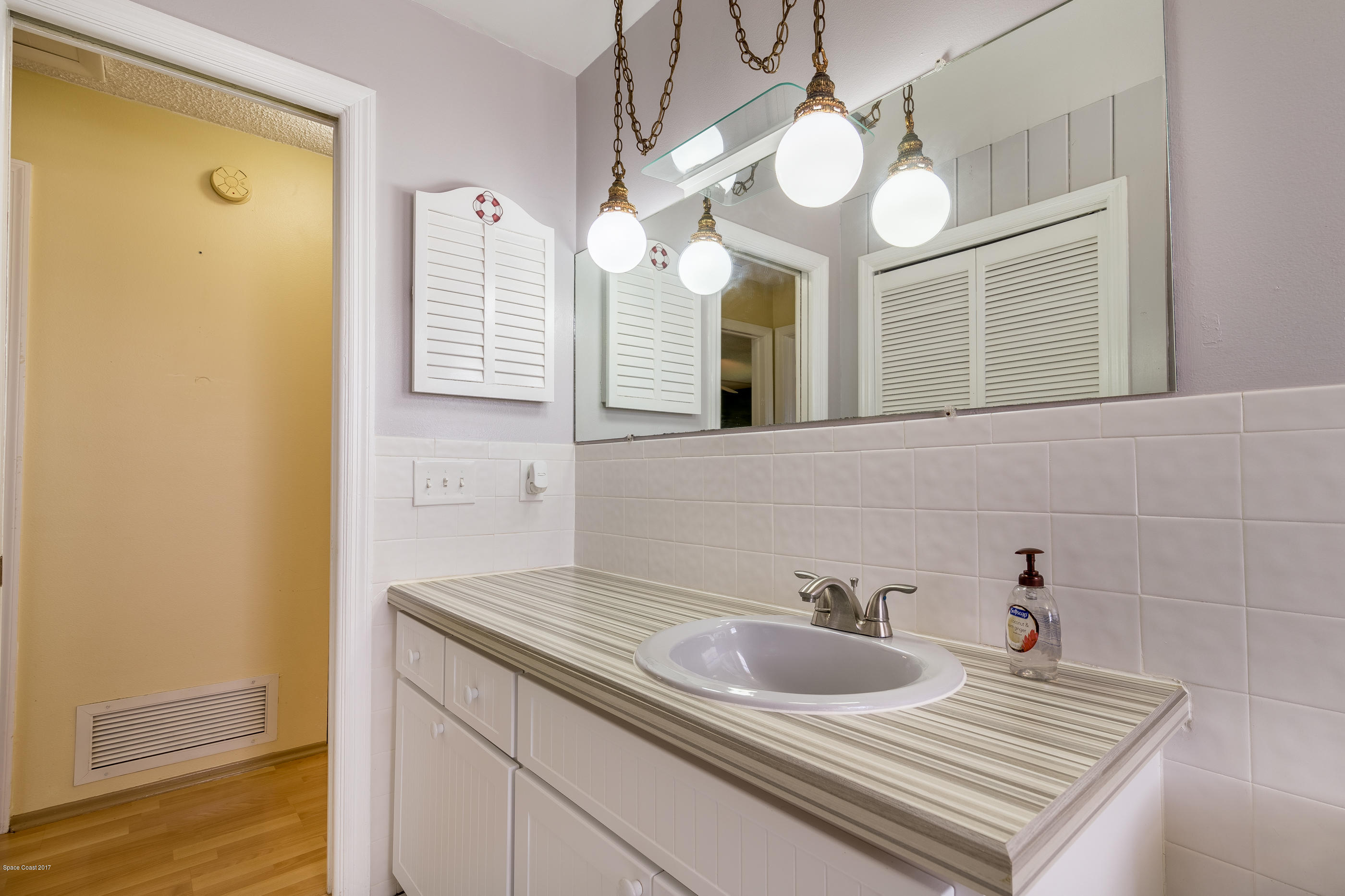 1060 Sunswept Road Northeast Palm Bay, FL 32905 - Photo 17 of 21 1060 Sunswept Rd Hi-res-11