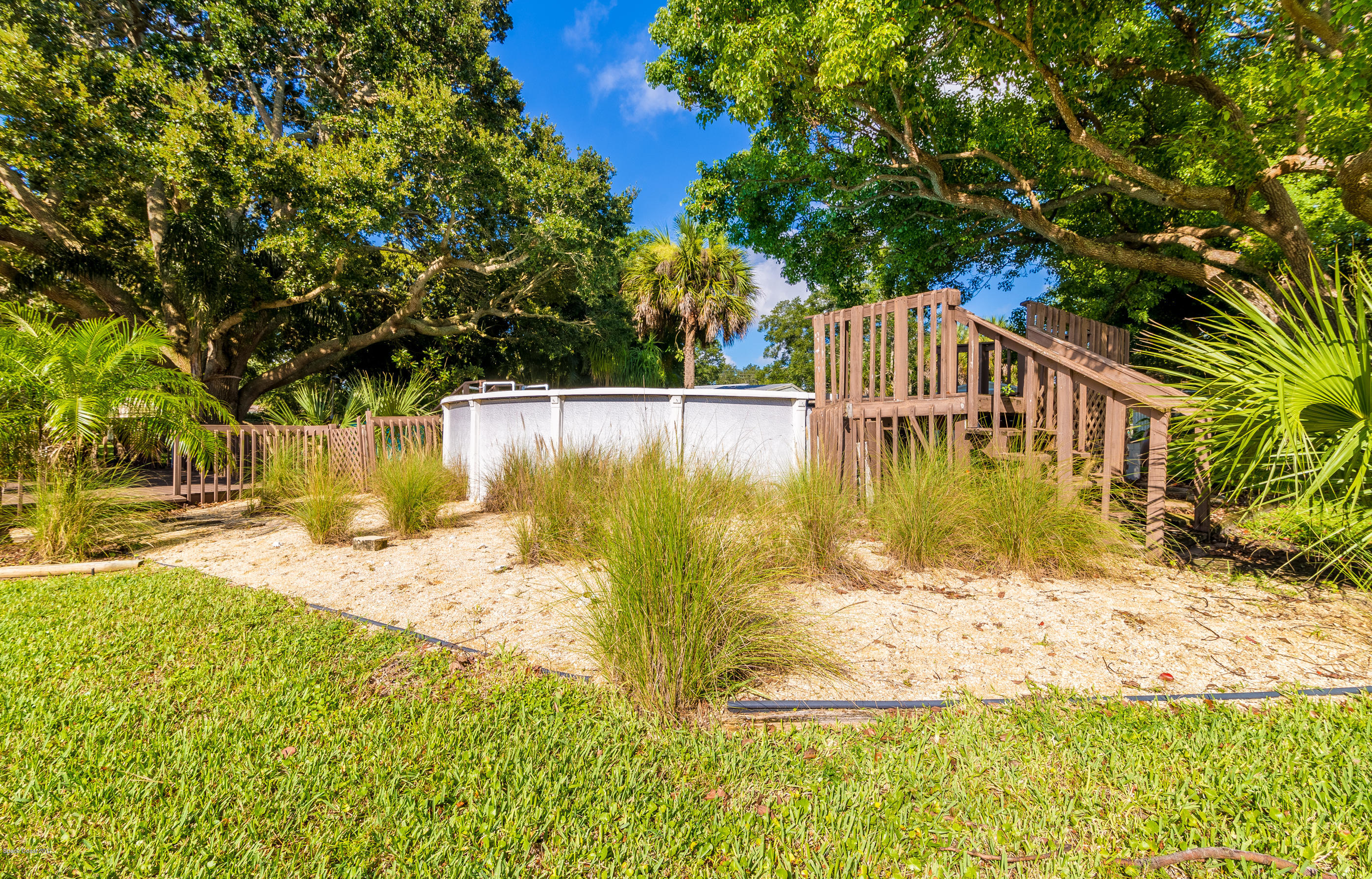 1060 Sunswept Road Northeast Palm Bay, FL 32905 - Photo 3 of 21 1060 Sunswept Rd Hi-res-4
