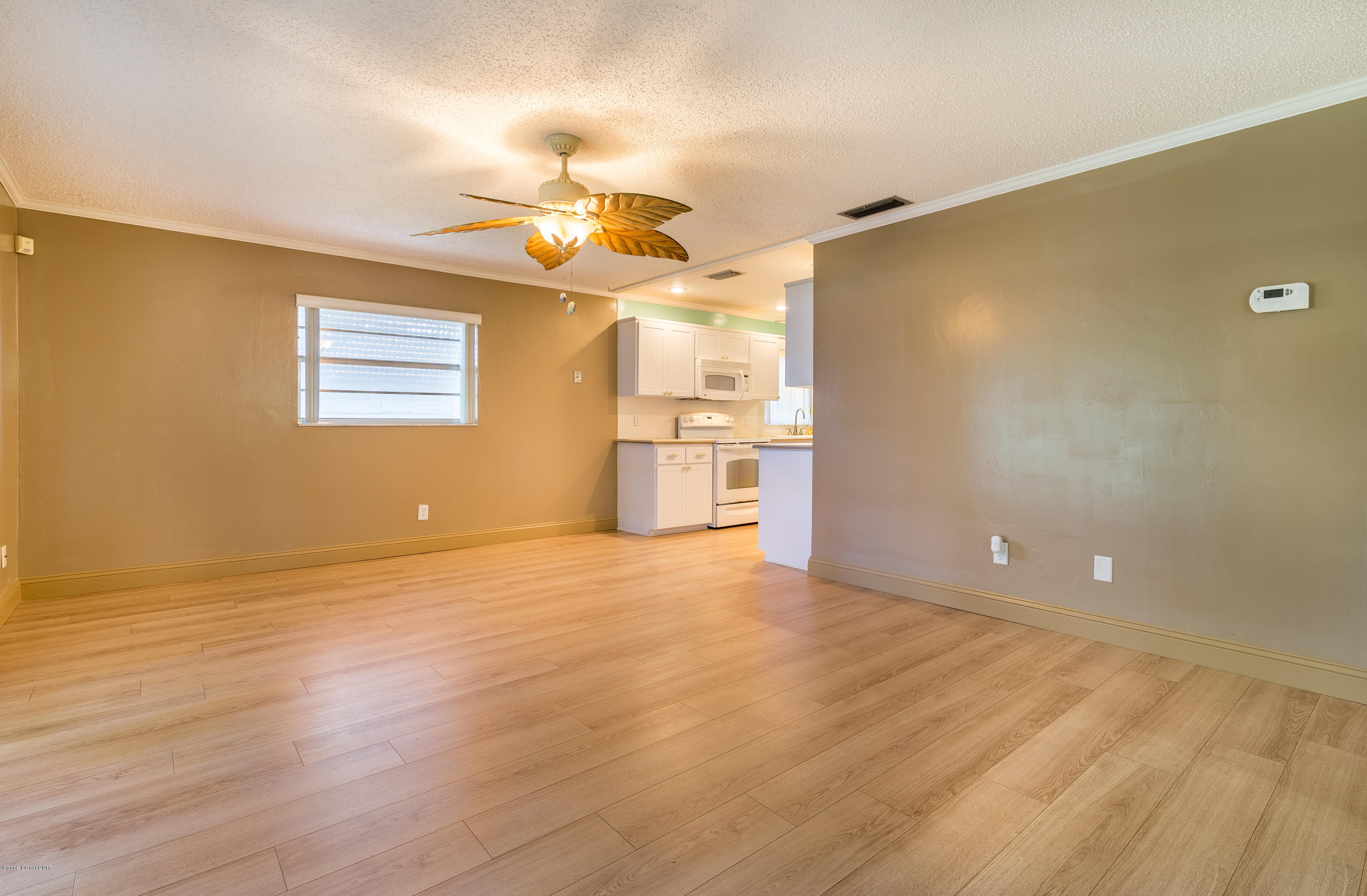 1060 Sunswept Road Northeast Palm Bay, FL 32905 - Photo 7 of 21 1060 Sunswept Rd Hi-res-15