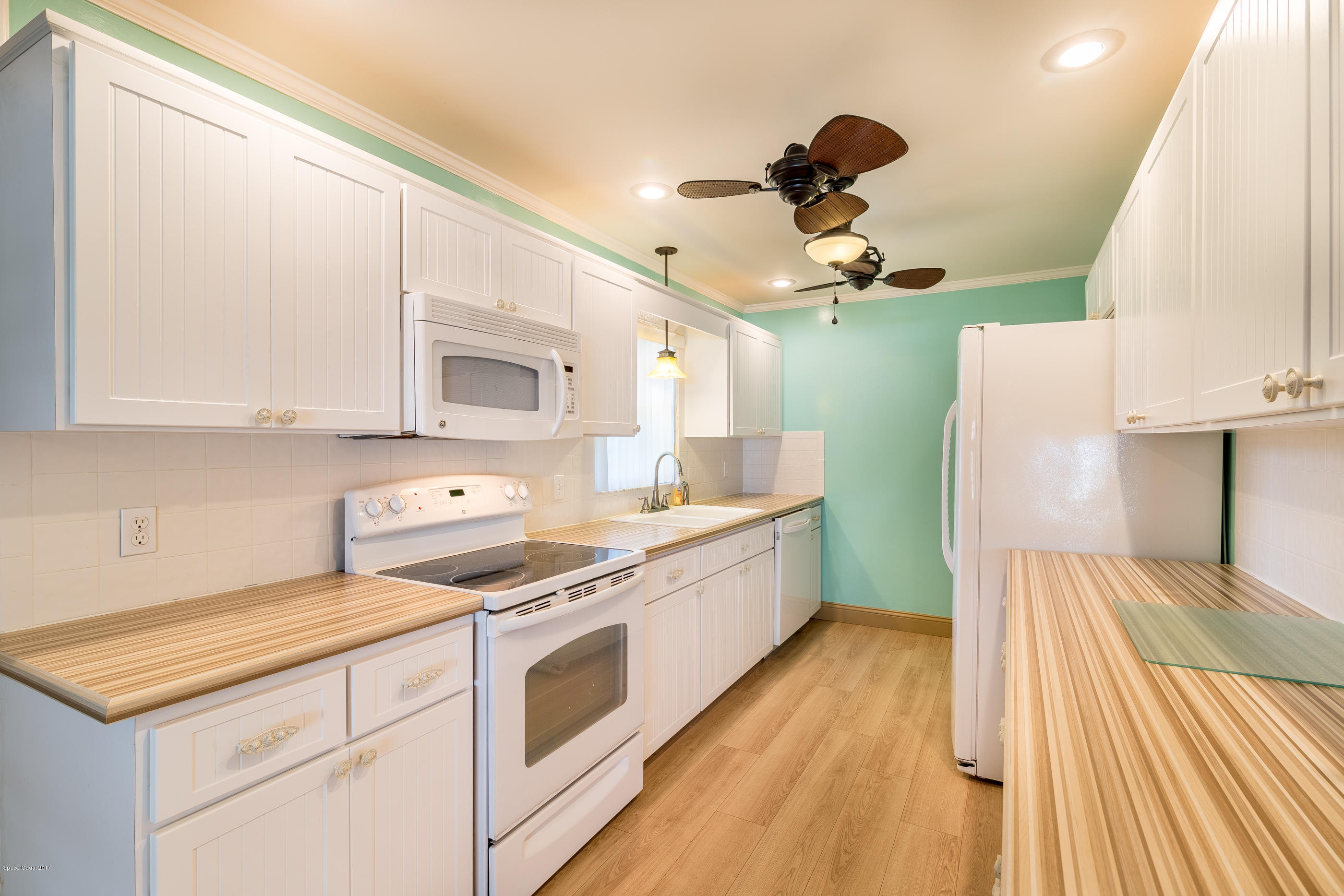 1060 Sunswept Road Northeast Palm Bay, FL 32905 - Photo 8 of 21 1060 Sunswept Rd Hi-res-16