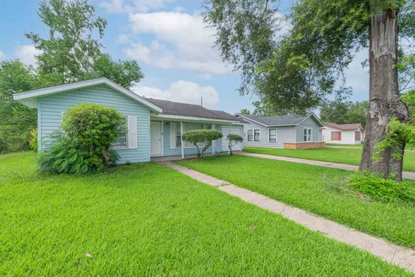 $85,000 | 2315 Butler Drive, Orange, TX 77630