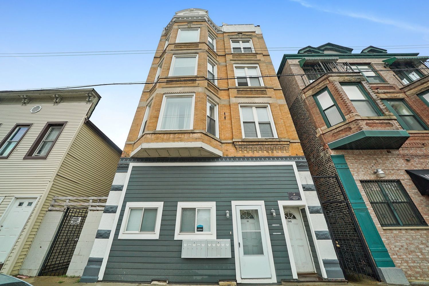 1946 South Racine Avenue, Unit 2R Chicago, IL 60608 - Photo 1 of 12