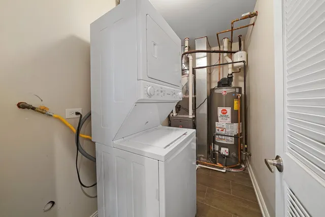 $2,100 | 1946 South Racine Avenue, Unit 2R, Chicago, IL 60608