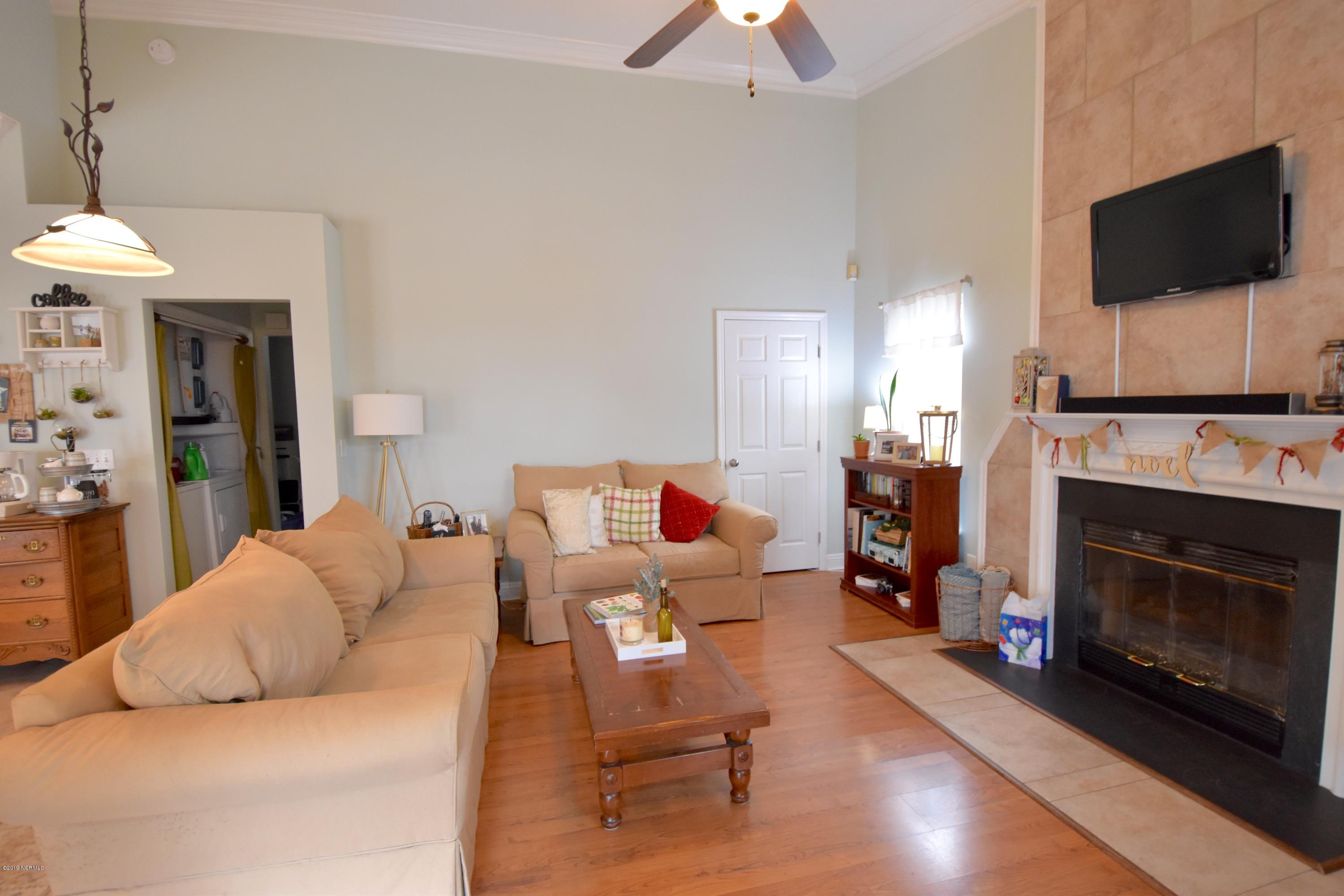 2304 White Road Wilmington, NC 28411 - Photo 9 of 21 DSC_0327