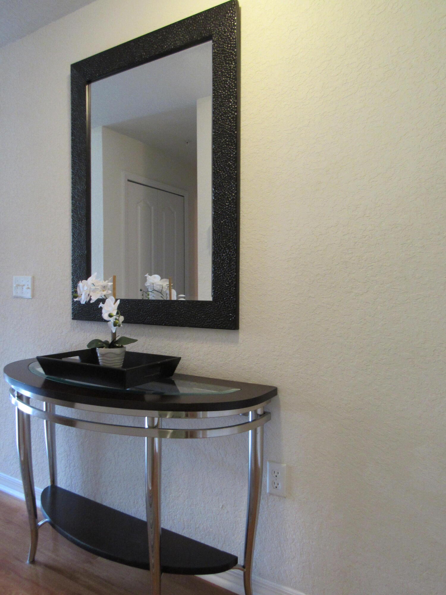 11019 Legacy Lane, Unit 305 Palm Beach Gardens, FL 33410 - Photo 15 of 40 Entry table