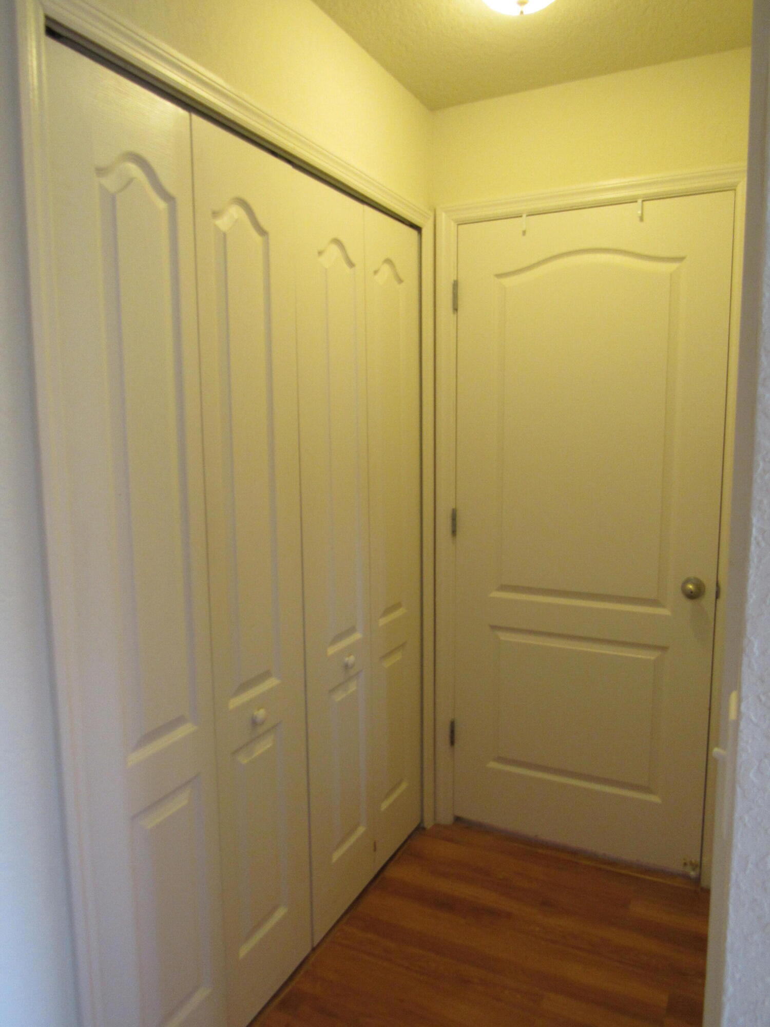 11019 Legacy Lane, Unit 305 Palm Beach Gardens, FL 33410 - Photo 16 of 40 Utility hallway