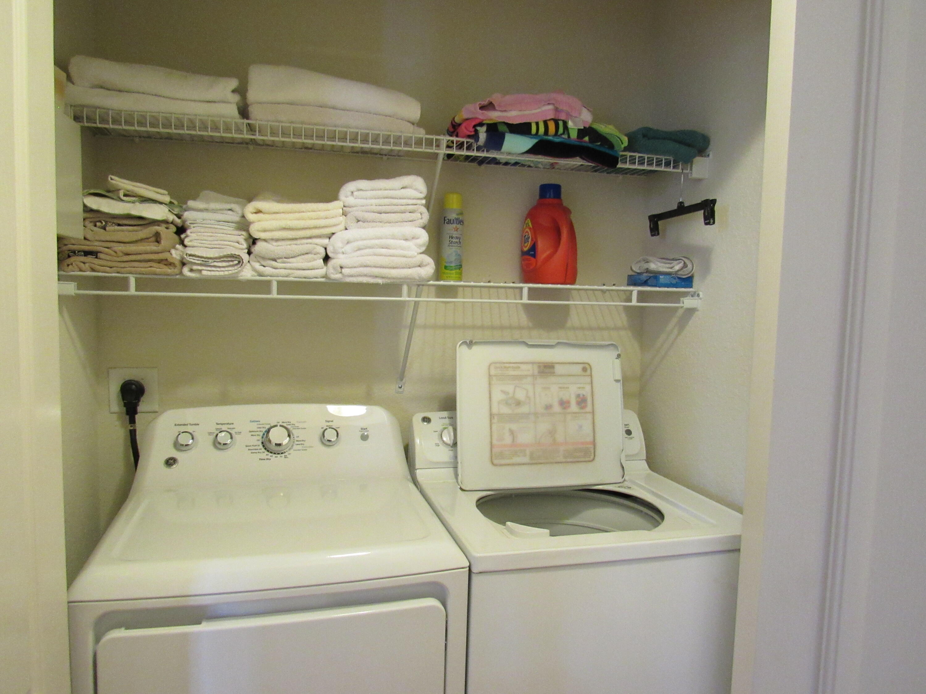 11019 Legacy Lane, Unit 305 Palm Beach Gardens, FL 33410 - Photo 17 of 40 Laundry