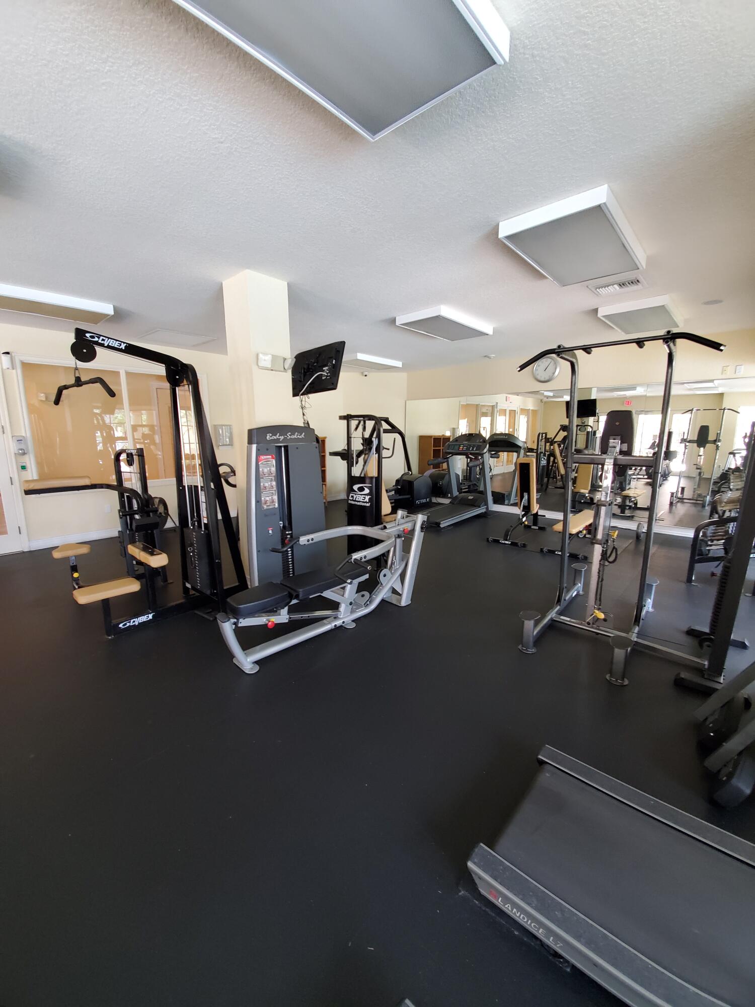 11019 Legacy Lane, Unit 305 Palm Beach Gardens, FL 33410 - Photo 35 of 40 Fitness center