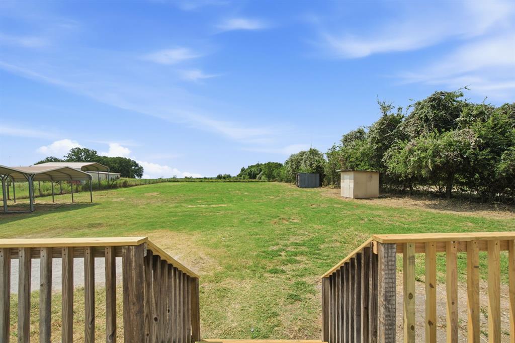 1040 Earp Road Springtown, TX 76082 - Photo 32 of 40 Gallery Image 32
