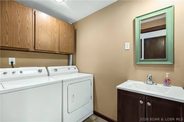 $539,999 | 695 Montgomery Hill Drive, Sunrise Beach, MO 65079