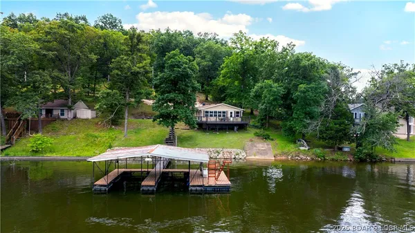 $539,999 | 695 Montgomery Hill Drive, Sunrise Beach, MO 65079