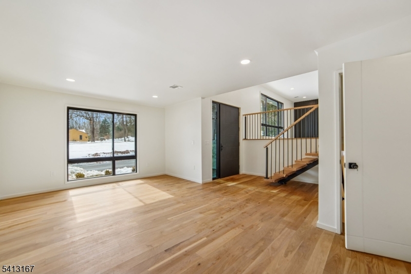 156 Park Road Parsippany, NJ 07054 - Photo 16 of 44