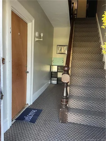 $1,900 | 129 Union Street, Vernon, CT 06066