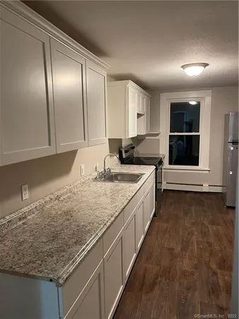 $1,900 | 129 Union Street, Vernon, CT 06066