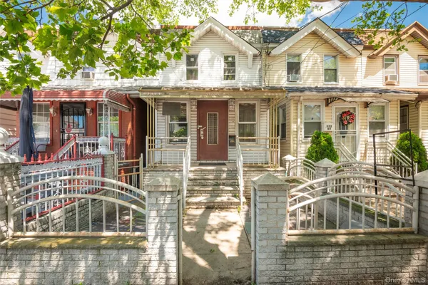 $779,000 | 112-05 103rd Avenue | South Richmond Hill
