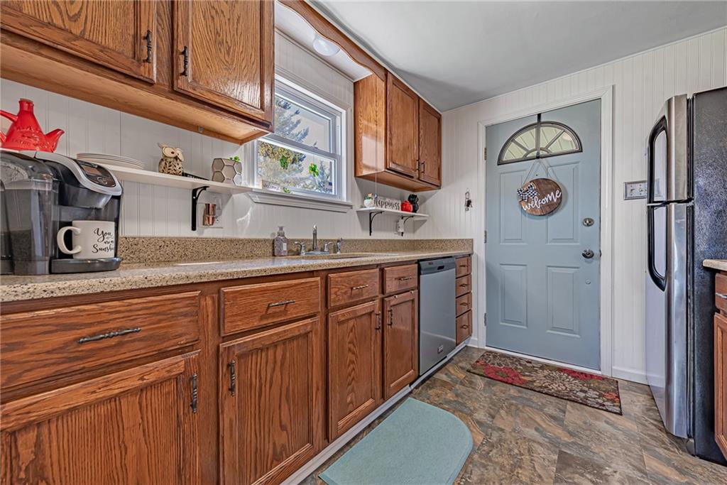 2 Colonial Ridge Road Johnstown, PA 15904 - Photo 8 of 25 Gallery Image 8