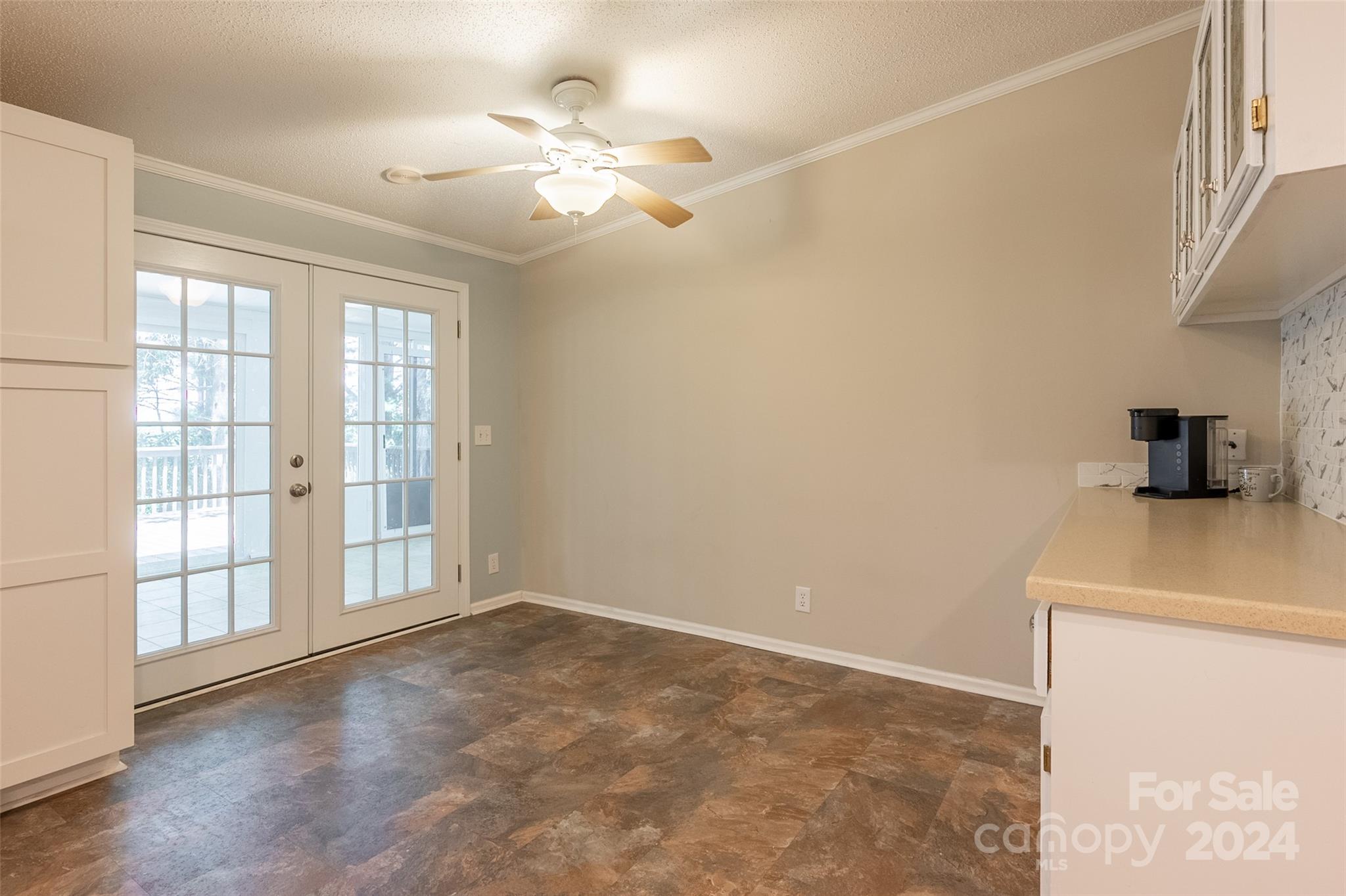 11452 Glade Valley Road Ennice, NC 28623 - Photo 14 of 48 Gallery Image 14