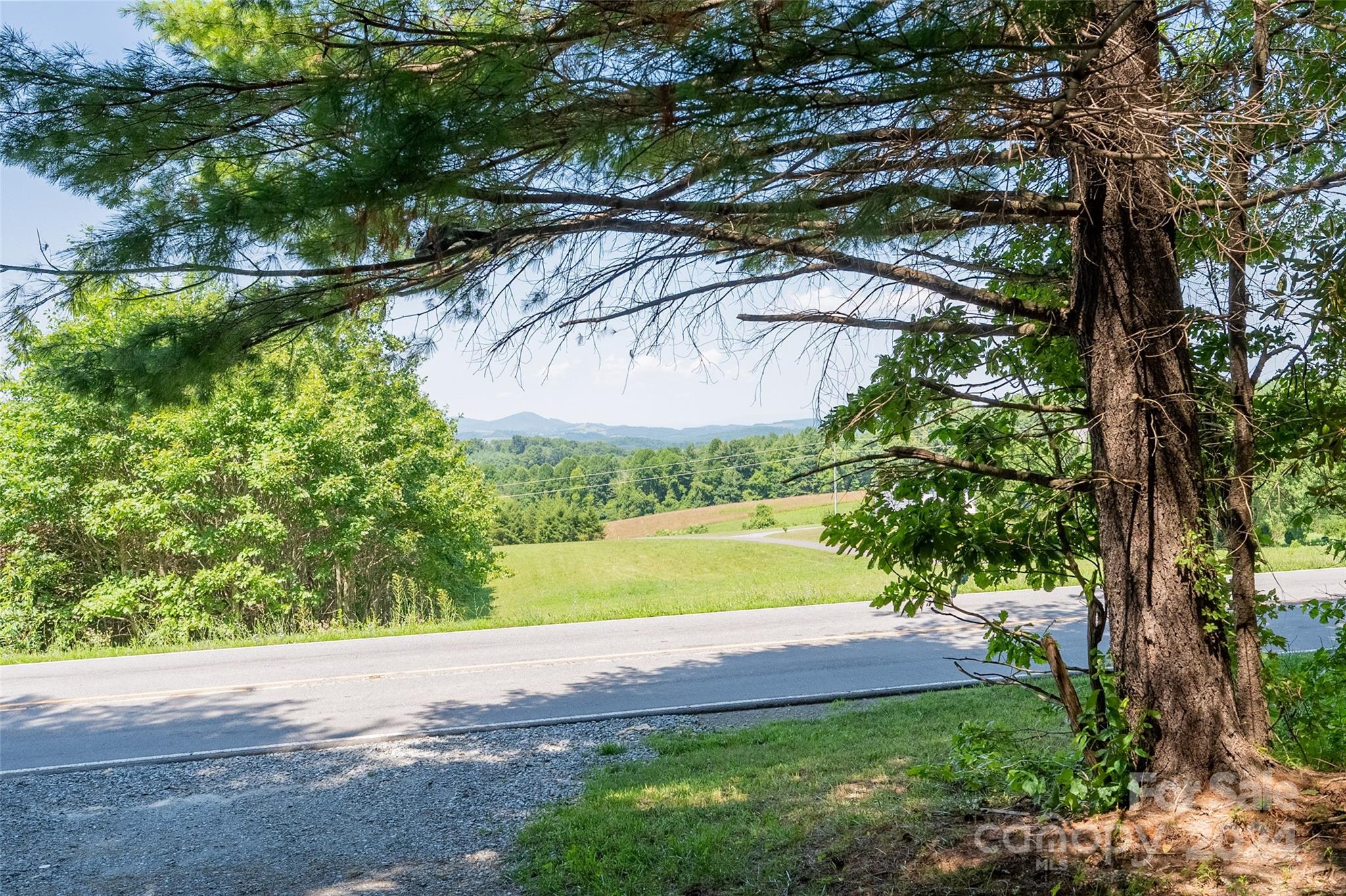 11452 Glade Valley Road Ennice, NC 28623 - Photo 43 of 48 Gallery Image 43