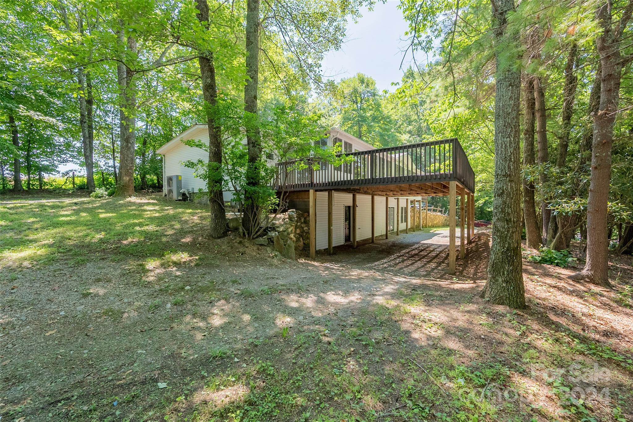 11452 Glade Valley Road Ennice, NC 28623 - Photo 45 of 48 Gallery Image 45