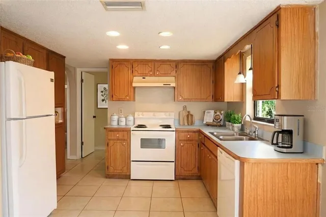 $219,900 | 4965 Bobwhite Court, Dade City, FL 33523