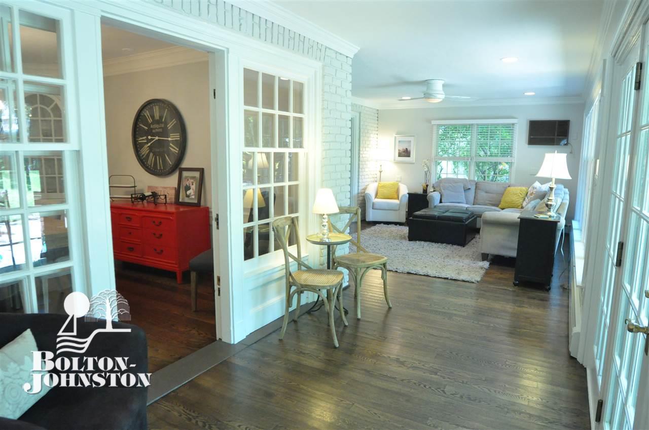 226 Moran Road Grosse Pointe, MI 48236 - Photo 18 of 72 50015266-17.JPG