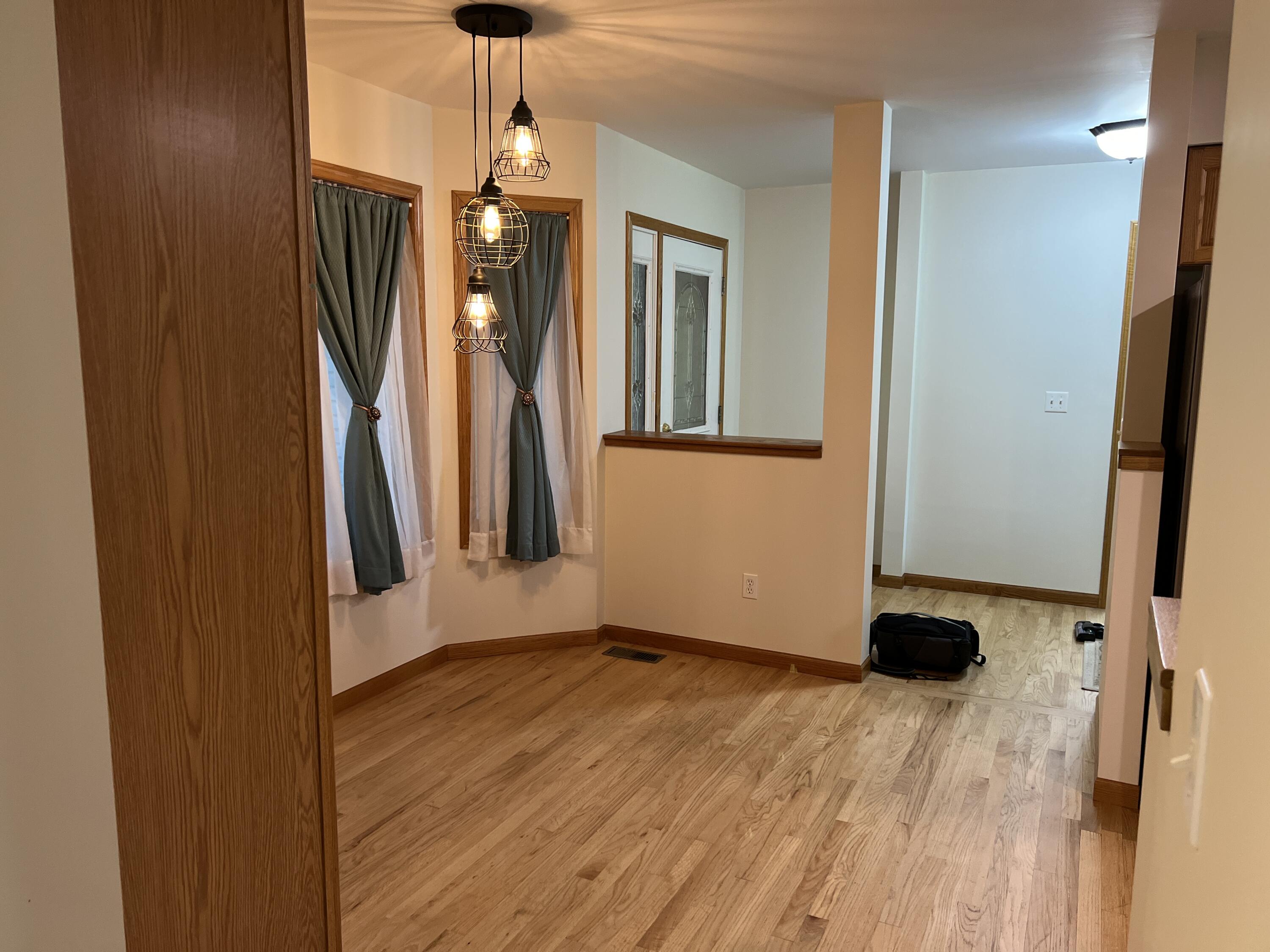 23568 Bohn Road Belleville, MI 48111 - Photo 16 of 51 Kitchen Nook Area