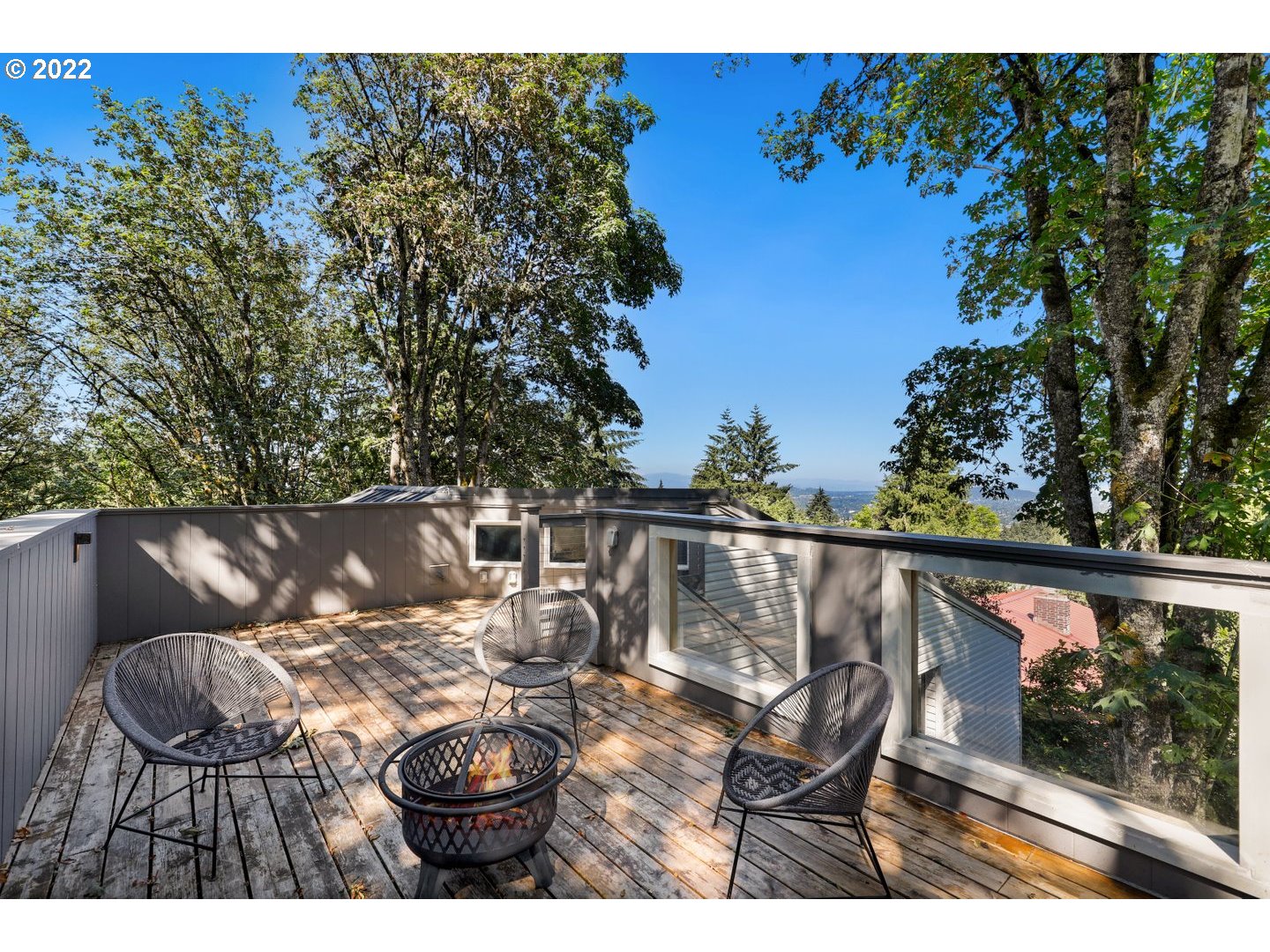 3143 Southwest Sherwood Place Portland, OR 97201 - Photo 29 of 32 a view of balcony with furniture and garden
