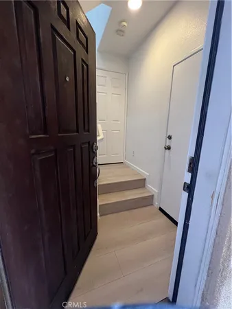 $3,100 | 636 East Walnut Street, Pasadena, CA 91101