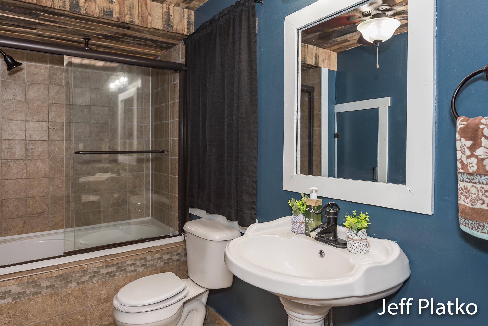 3198 Belding Road Orleans, MI 48865 - Photo 10 of 38 8_Full Bath-2
