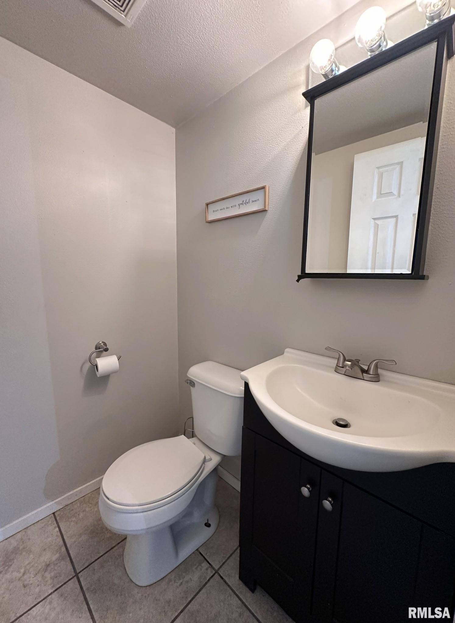 209 Brookview Drive Abingdon, IL 61410 - Photo 26 of 45