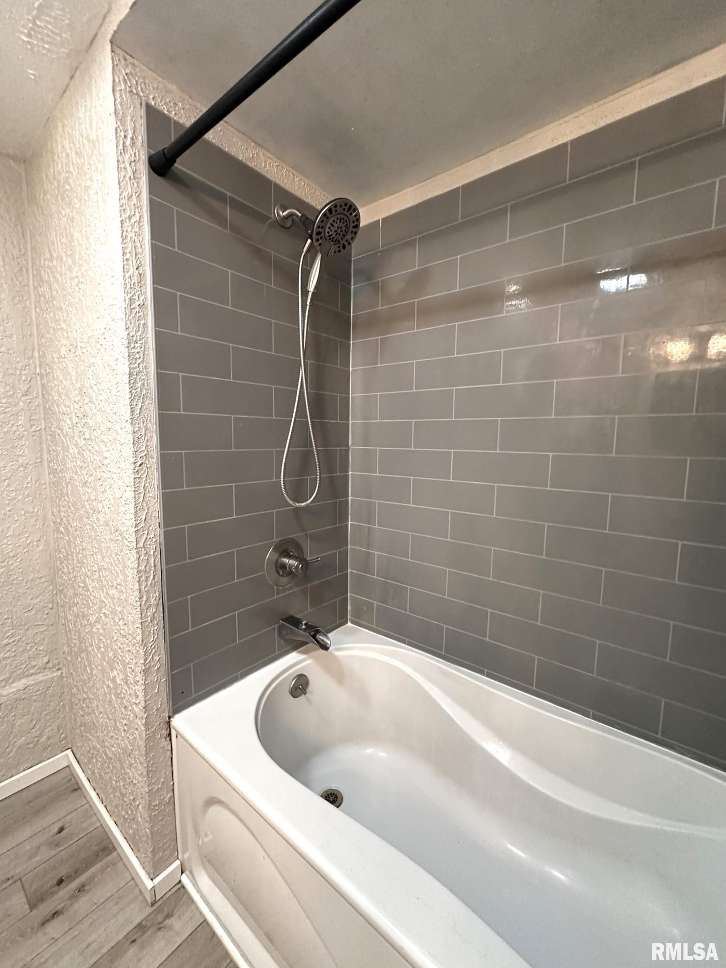 209 Brookview Drive Abingdon, IL 61410 - Photo 37 of 45