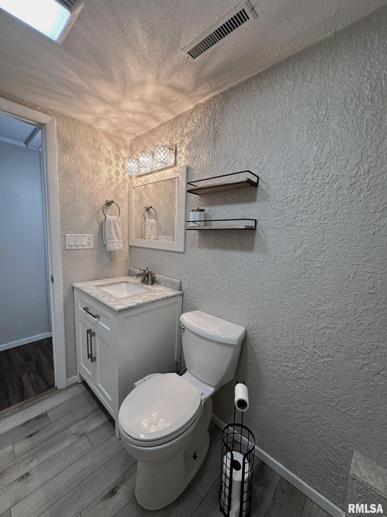 209 Brookview Drive Abingdon, IL 61410 - Photo 38 of 45